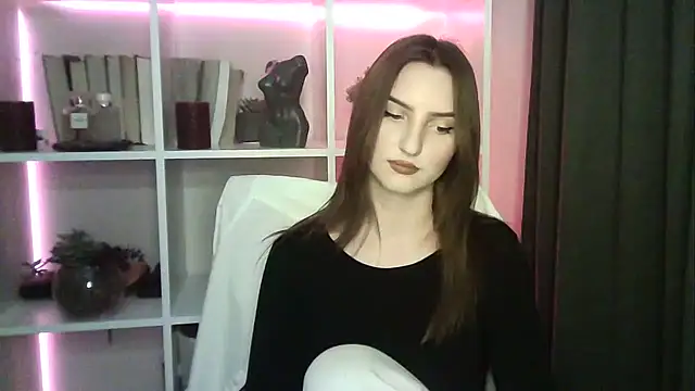 X Alisa online show from November 2025 07:24:01 PM