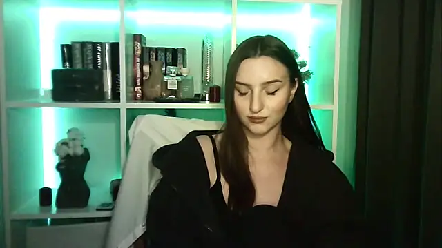 X Alisa online show from February 2026 07:37:02 PM