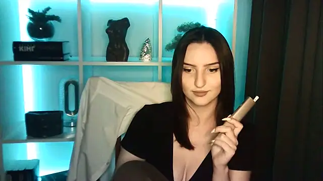 Snapshot of X_Alisa chatting on May 2026 06:14:01 PM X Alisa online show from May 2026 06:14:01 PM