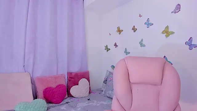 Snapshot of _Arianna08_ chatting on February 2025 05:07:02 AM Arianna08 online show from February 2025 05:07:02 AM