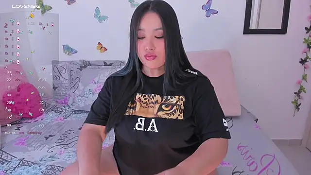 Snapshot of _Arianna08_ chatting on February 2025 04:36:02 AM Arianna08 online show from February 2025 04:36:02 AM