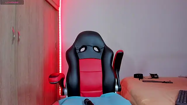 Snapshot of barbiee_ebony chatting on April 2026 05:10:01 AM barbiee ebony online show from April 2026 05:10:01 AM