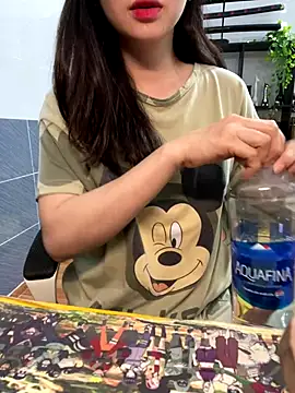Suri amabel online show from September 2025 04:50:02 PM