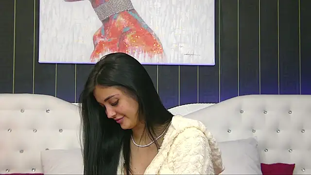 SophiaVilner online show from November 2025 05:04:02 PM