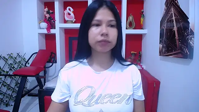 Letty Plugxo online show from October 2025 12:27:02 PM