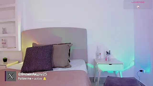 Ammy xx online show from March 2025 07:28:01 PM