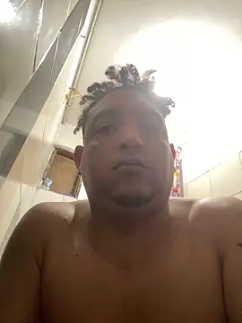 Snapshot of Gio_khalifa chatting on June 2026 02:40:01 PM Gio khalifa online show from June 2026 02:40:01 PM