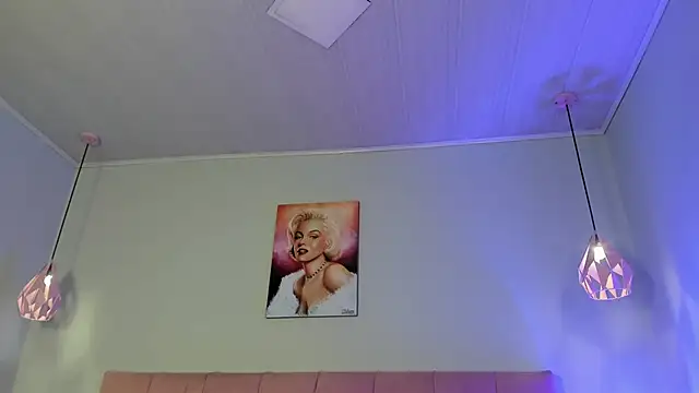 ScarletGV online show from November 2025 05:43:01 AM