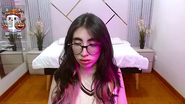 LenaRoses online show from November 2025 05:24:02 PM