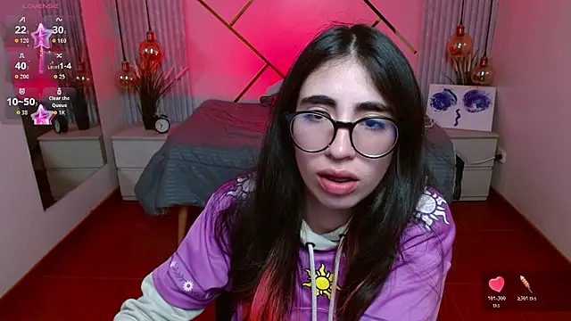 Snapshot of LenaRoses chatting on April 2026 08:44:01 PM LenaRoses online show from April 2026 08:44:01 PM
