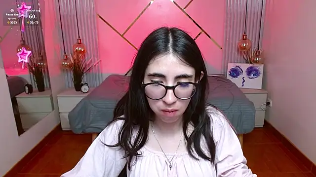 Snapshot of LenaRoses chatting on May 2026 08:13:02 PM LenaRoses online show from May 2026 08:13:02 PM