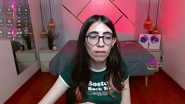 Snapshot of LenaRoses chatting on May 2026 05:21:02 PM LenaRoses online show from May 2026 05:21:02 PM