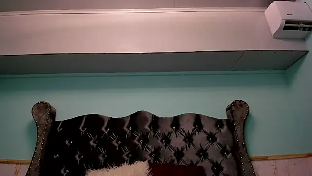 Snapshot of alice_greco chatting on January 2025 04:54:02 AM alice greco online show from January 2025 04:54:02 AM