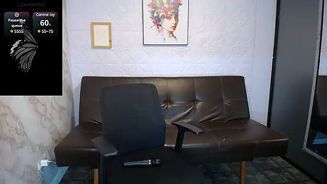 Snapshot of alice_greco chatting on February 2025 06:49:02 PM alice greco online show from February 2025 06:49:02 PM