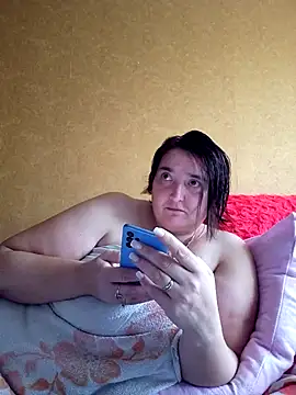 Snapshot of Liluboobs chatting on October 2025 06:15:01 AM Liluboobs online show from October 2025 06:15:01 AM