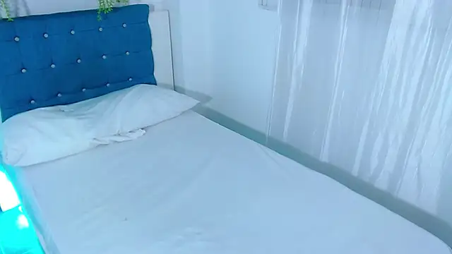 rachel moon  online show from December 2024 10:22:01 PM