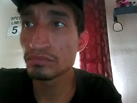 lRainbowBoy online show from April 2026 06:41:01 PM