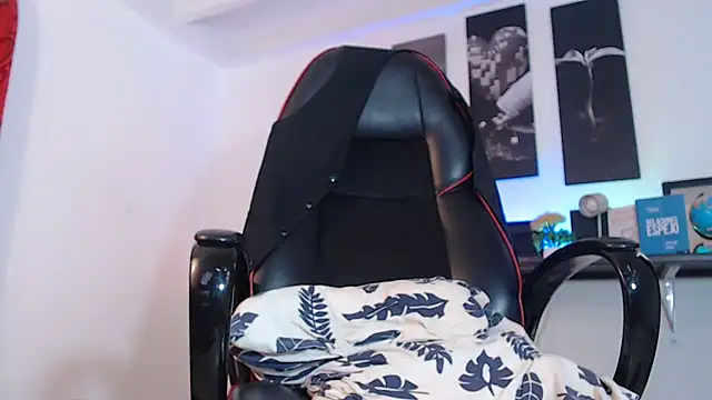 Jerry hot1 online show from March 2025 04:24:01 PM