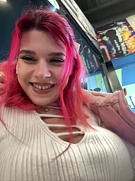 Snapshot of RiriRoseey chatting on February 2025 11:14:02 AM RiriRoseey online show from February 2025 11:14:02 AM