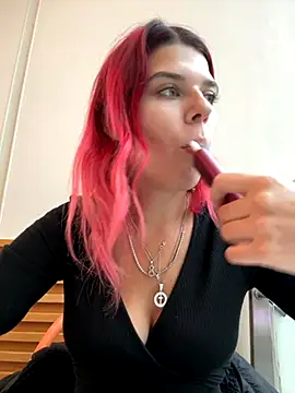 Snapshot of RiriRoseey chatting on October 2025 08:11:02 AM RiriRoseey online show from October 2025 08:11:02 AM