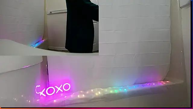 Snapshot of AriellaTaylor chatting on December 2024 09:07:02 AM AriellaTaylor online show from December 2024 09:07:02 AM