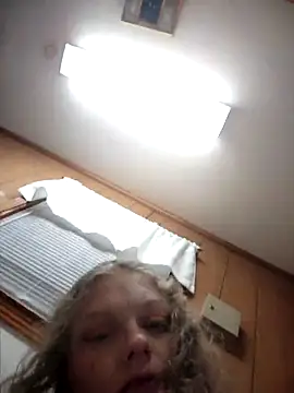 Snapshot of AriellaTaylor chatting on December 2024 10:17:02 AM AriellaTaylor online show from December 2024 10:17:02 AM