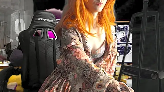 Snapshot of AriellaTaylor chatting on March 2025 04:57:02 AM AriellaTaylor online show from March 2025 04:57:02 AM