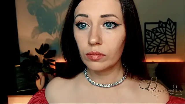 MissBeverlyMills online show from December 2024 12:55:02 PM