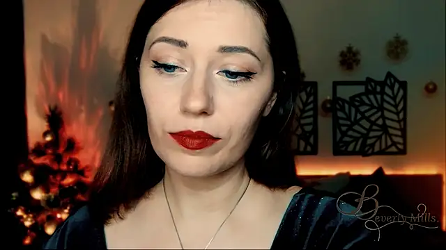 MissBeverlyMills online show from December 2024 09:38:02 PM