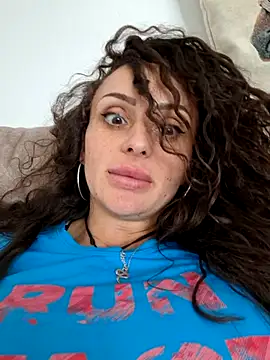 dolcevita002 online show from April 2026 12:29:02 PM