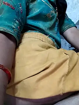 Snapshot of Anushka_Ji chatting on September 2025 03:40:02 AM Anushka Ji online show from September 2025 03:40:02 AM