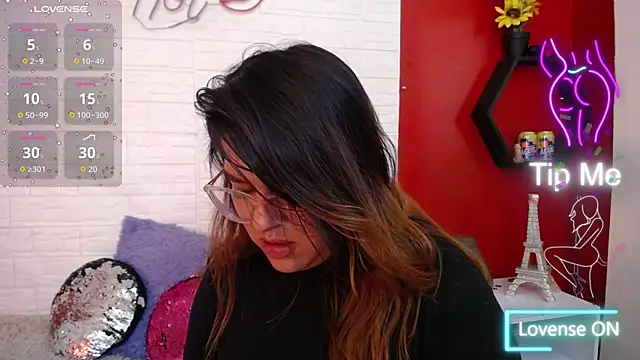 Snapshot of _poison_sweet chatting on December 2025 09:31:02 PM poison sweet online show from December 2025 09:31:02 PM