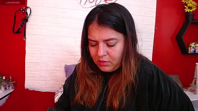 Snapshot of _poison_sweet chatting on December 2025 05:19:02 PM poison sweet online show from December 2025 05:19:02 PM