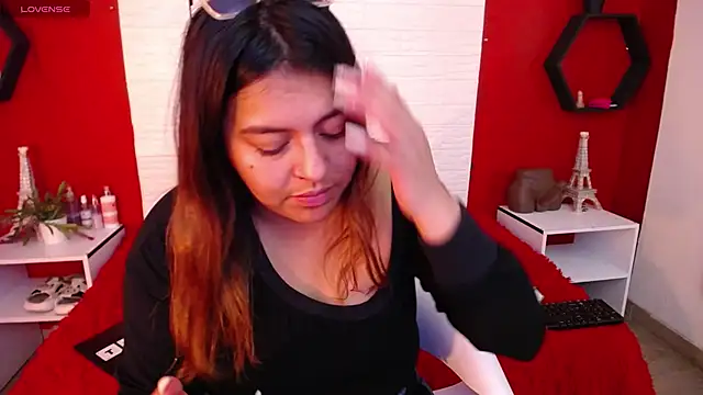 Snapshot of _poison_sweet chatting on December 2025 07:22:01 PM poison sweet online show from December 2025 07:22:01 PM