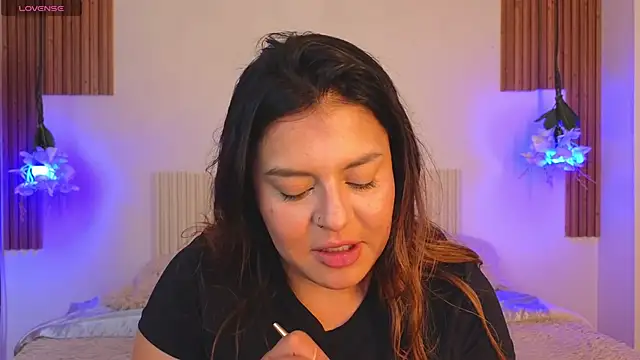 Snapshot of _poison_sweet chatting on March 2026 06:15:02 PM poison sweet online show from March 2026 06:15:02 PM