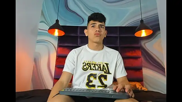 andrew rose  online show from December 2024 06:24:02 AM