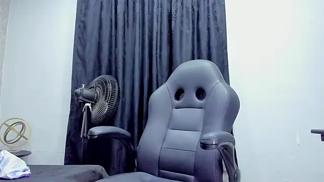 andrew rose  online show from December 2024 05:26:02 PM