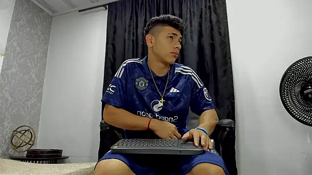 andrew rose  online show from March 2025 03:13:02 PM