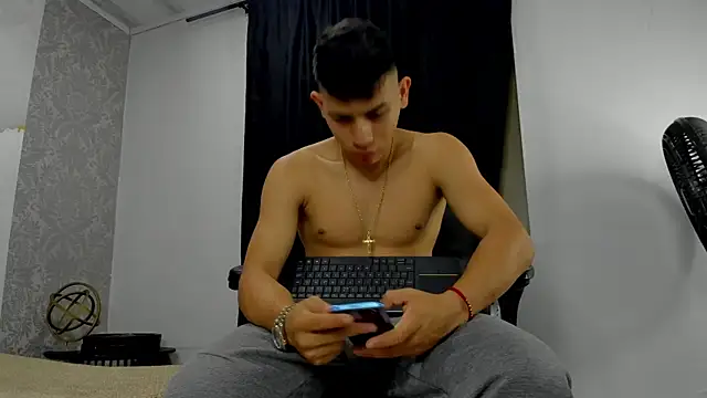 andrew rose  online show from March 2025 03:29:02 AM