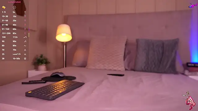 Snapshot of endy_rush chatting on April 2026 12:43:01 PM endy rush online show from April 2026 12:43:01 PM