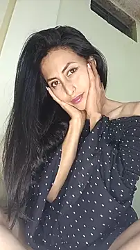 Snapshot of Anahi_cake chatting on February 2025 03:31:02 AM Anahi cake online show from February 2025 03:31:02 AM