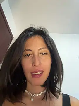 Snapshot of Anahi_cake chatting on April 2026 11:10:01 PM Anahi cake online show from April 2026 11:10:01 PM