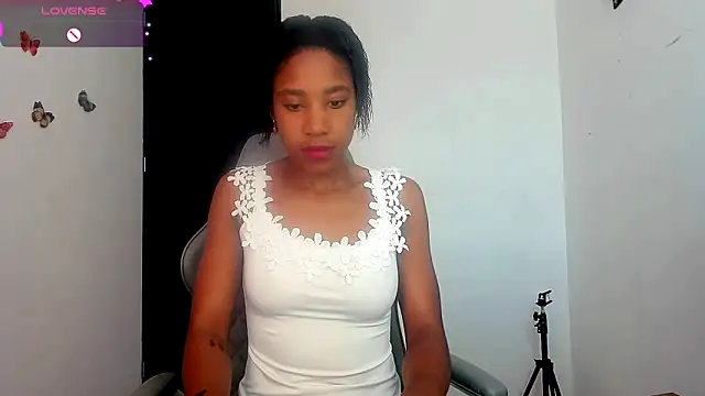 Snapshot of Nala_j8 chatting on November 2025 02:32:01 PM Nala j8 online show from November 2025 02:32:01 PM
