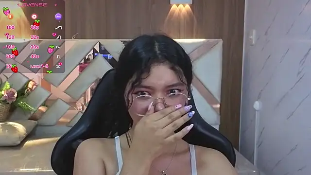 victoria castillo b online show from October 2025 03:16:02 AM