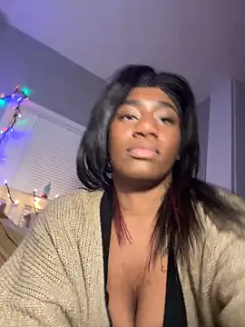 Snapshot of xDestineeXX chatting on January 2025 05:07:02 AM xDestineeXX online show from January 2025 05:07:02 AM