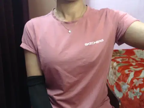 Angel kiyara online show from February 2026 07:07:01 PM