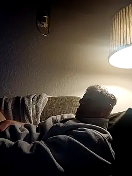 Snapshot of MArciQuarky chatting on March 2025 09:15:01 PM MArciQuarky online show from March 2025 09:15:01 PM