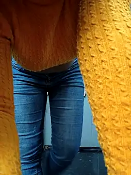 Snapshot of Sarita_7 chatting on December 2024 01:00:01 PM Sarita 7 online show from December 2024 01:00:01 PM