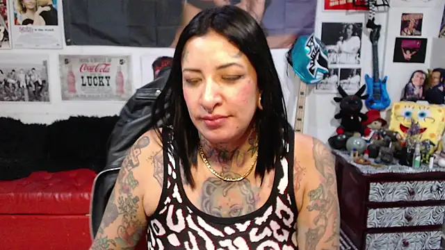 Rollyderolandia666 online show from February 2025 08:03:01 PM