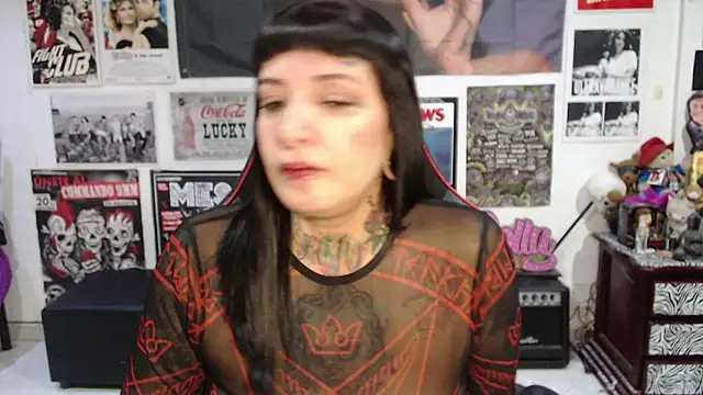 Rollyderolandia666 online show from December 2025 10:26:02 PM